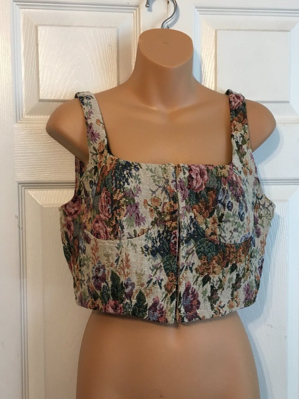 Wilde Fable Vintage Floral Crop Top Medium